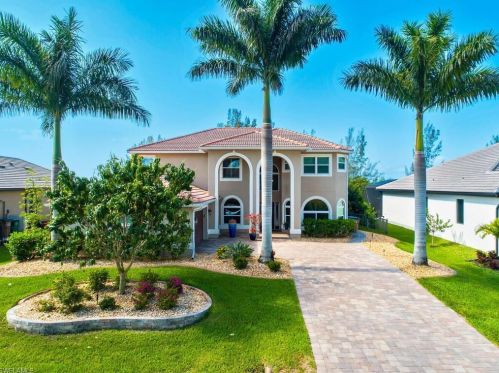 3808 6th Ter, Cape Coral, FL 33991-1611