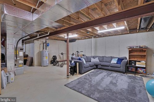 196 Maple Ct, Alburtis PA  18011-9592 exterior