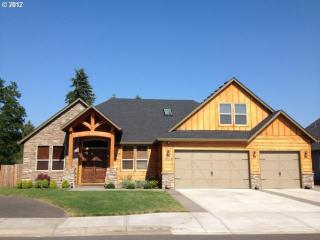 12013 45th Ave, Vancouver, WA 98686-4715