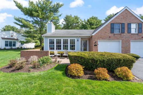 15 Chippendale Dr, Mount Sinai, NY 11766-2605