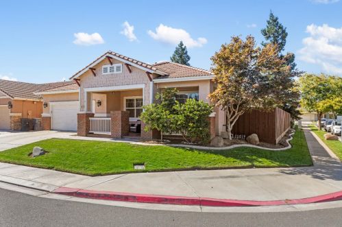 5643 Arnerich Ct, Riverbank CA  95367-9541 exterior