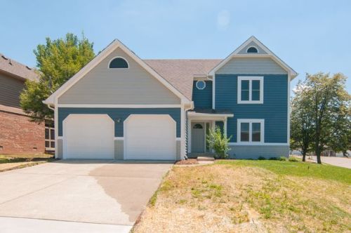 3083 Turkey Pen Dr, Greenwood, IN 46143-9399