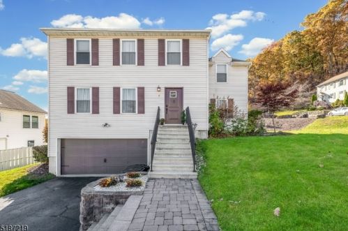 7 Jessica Ln, Dover NJ  07801-4743 exterior