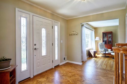15 Homestead Rd, East Freehold, NJ 07728-1516