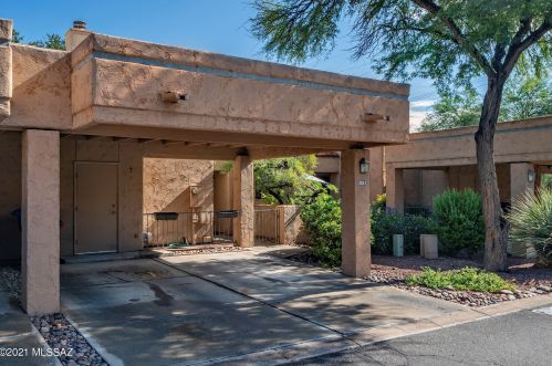 3061 Winterhaven Dr, Tucson, AZ 85716-1283
