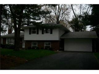 1953 Oaklawn Dr, Toledo, OH 43614-3528