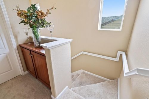 1091 Amber Rdg Ln, Vacaville CA 95687-5828 exterior