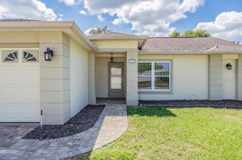 9346 Tournament Dr, Port Richey, FL 34667-8523