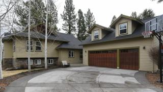 2465 Skyline Ranch Rd, Bend, OR 97701-5644