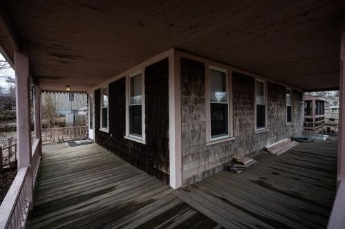 96 White Horse Rd, Plymouth, MA 02360-1046