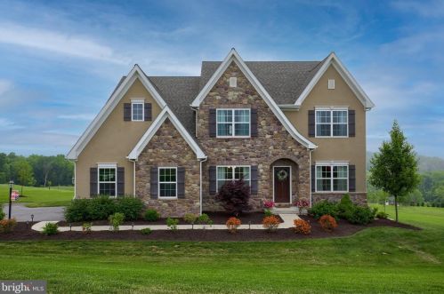 120 Hunters Chase, Etters, PA 17319-9068