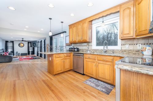 20 Alfred Dr, Colchester CT  06415-1766 exterior