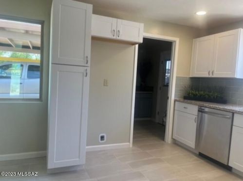 7321 19th St, Tucson, AZ 85710-5003