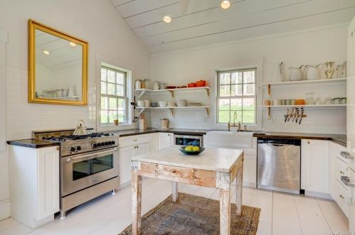300 Tuthill Rd, Barryville NY  12719-3608 exterior