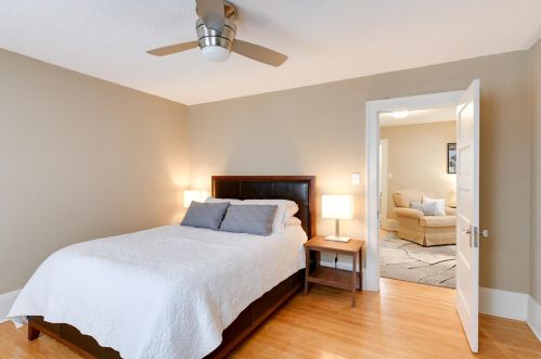 939 Bayard Ave, Saint Paul MN 55102-4003 exterior