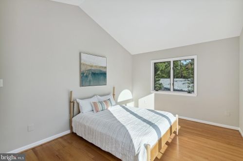 444 Great Falls St, Falls Church VA  22046-2608 exterior