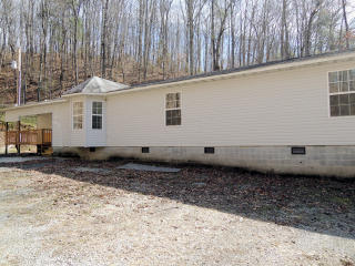 184 Perry Rd, Wartburg, TN 37887-3028