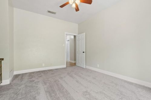 2132 Pembrooke Pl, Denton TX  76205-8208 exterior
