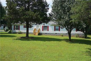 5178 Reynolds Rd, Columbia, TN 38401-9522