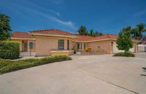 348 Bridle Run Pl, Alpine, CA 91901-2630