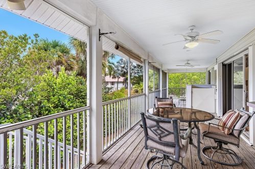 1835 Farm Trl, Sanibel FL  33957-4119 exterior