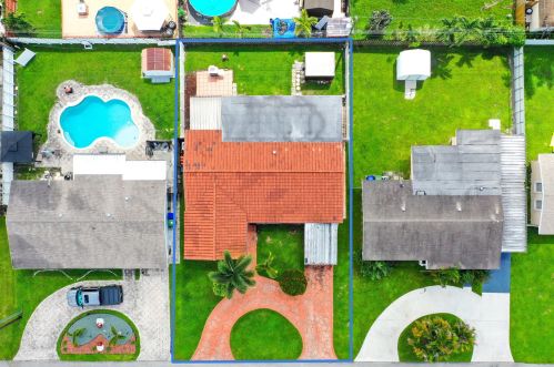 8560 11th Ct, Hollywood, FL 33024-4862