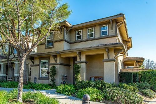 24071 Whitewater Dr, Santa Clarita, CA 91354-4936