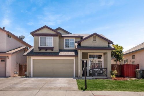 820 Woodcreek Way, Gilroy, CA 95020-3211