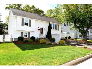 436 Charlotte St, Manchester NH  03103-7061 exterior