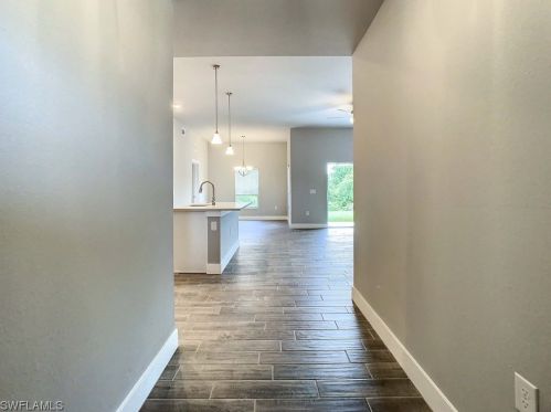 2918 47th St, Lehigh Acres, FL 33971-4881