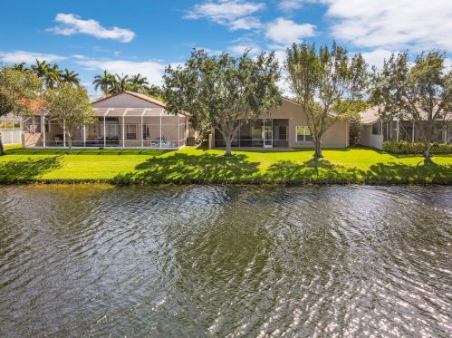 9079 Padova Dr, Boynton Beach, FL 33472-7351