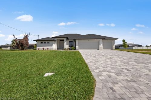 3431 18th St, Cape Coral, FL 33993-3612