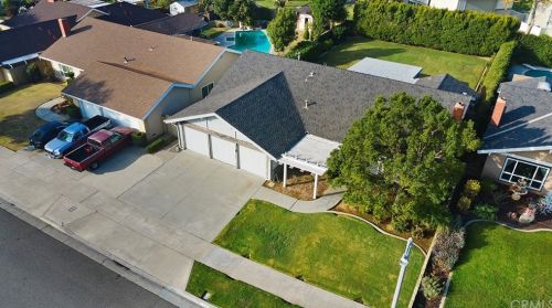 621 Chestnut Ave, Orange CA 92867-3743 exterior