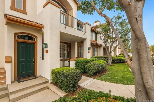 605 Solvay Aisle, Irvine CA  92606-0833 exterior