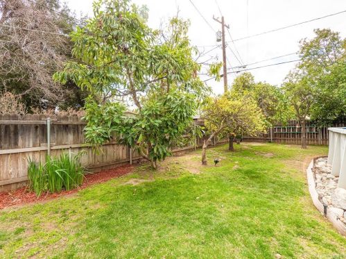 4684 Linwood Pl, Riverside CA 92506-1029 exterior