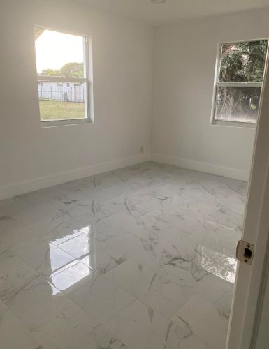 1487 Mangonia Dr, West Palm Beach FL  33401-2421 exterior