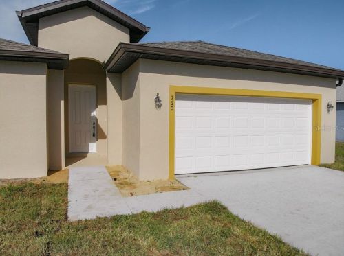 760 Leland Dr, Deltona, FL 32725-8261