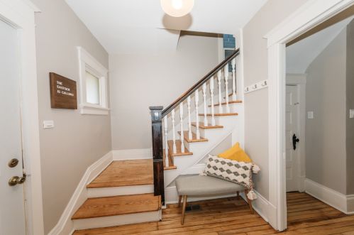 3285 Bartlett Ave, Milwaukee WI 53211-3024 exterior