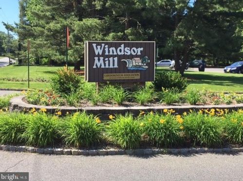 2322 Old Stone Mill Dr, East Windsor NJ  08512-2220 exterior