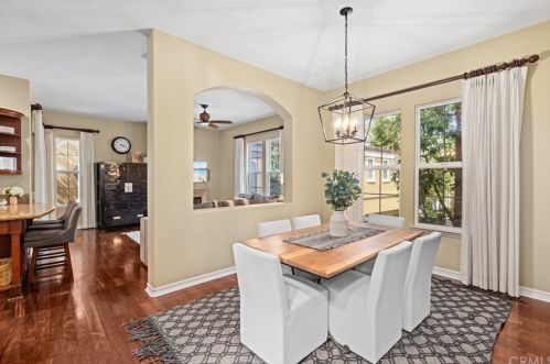 29 Via Amanti, Newport Beach CA  92657-1126 exterior