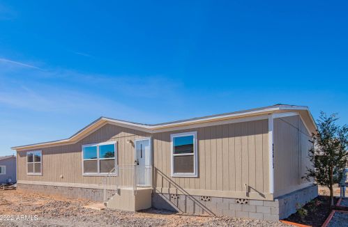 22409 Harmony St, Wittmann, AZ 85361-9677