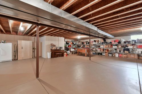 1730 Hunter Rd, Waukesha WI  53189-8233 exterior