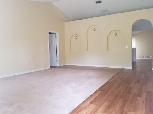 323 Colonade Ct, Kissimmee, FL 34758-3008