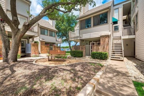 3109 Sondra Dr, Fort Worth, TX 76107-1869