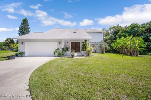 2000 Courtenay Pkwy, Merritt Island, FL 32952-3912