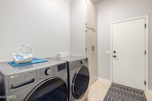 14644 4 Ave, Phoenix AZ 85041-5741 exterior