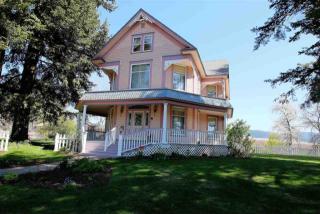 102 5th St, Farmington, WA 99128