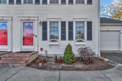 33 Higgins Crowell Rd, Yarmouth, MA 02673-3402