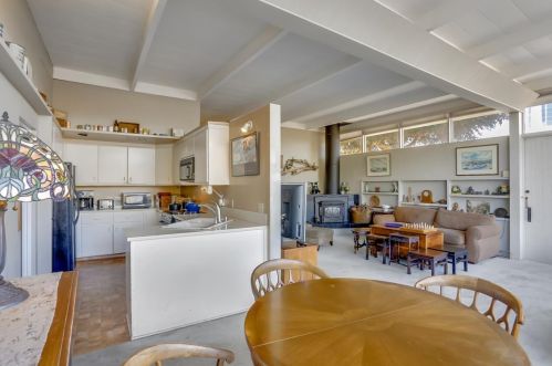 273 Lighthouse Ave, Del Monte Park CA  93950-2948 exterior