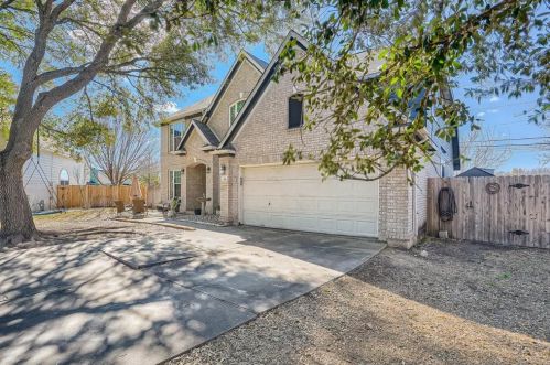 114 Trotter Dr, Georgetown TX 78626-6352 exterior